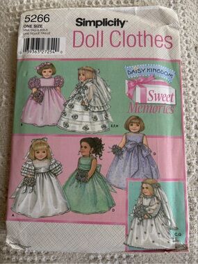 Simplicity Daisy Kingdom Pattern 5266 for 18” Doll Clothes